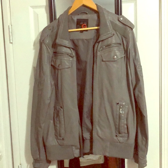 Men’s Large Guess jacket Sale - Picture 2 of 4